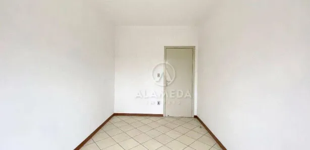 Conjunto Comercial / Sala para alugar, 110m² no Vila Nova, Blumenau