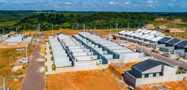 Casa com 2 Quartos à venda, 50m² no Gralha Azul, Fazenda Rio Grande