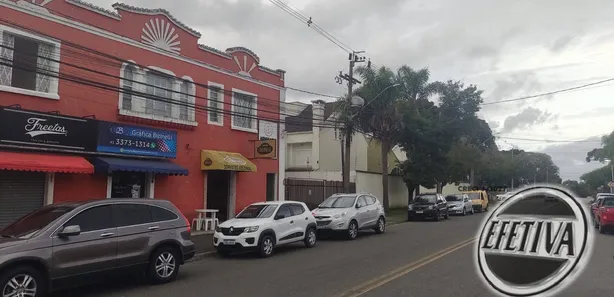 Prédio Inteiro à venda, 550m² no Campo Comprido, Curitiba