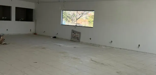 Loja / Salão / Ponto Comercial para alugar, 130m² no Conjunto Habitacional Morro Alto, Vespasiano