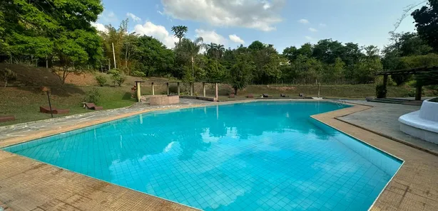 Prédio Inteiro à venda, 530m² no Residencial Clube dos Militares II, Vespasiano