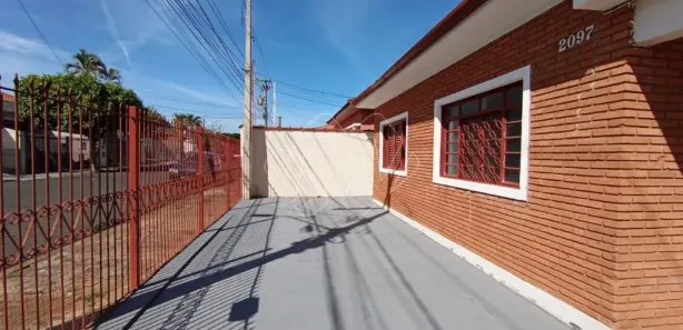 Casa com 3 Quartos para alugar, 164m² no Vila Xavier (Vila Xavier), Araraquara