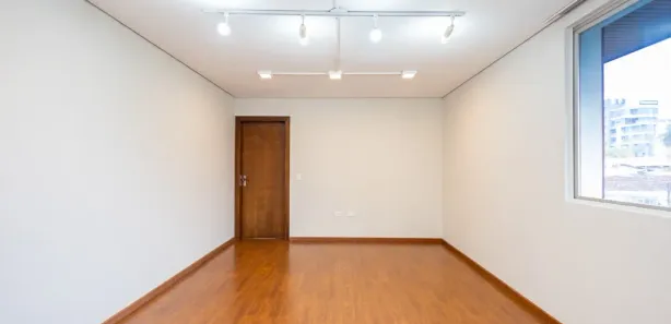 Conjunto Comercial / Sala para alugar, 120m² no Bigorrilho, Curitiba