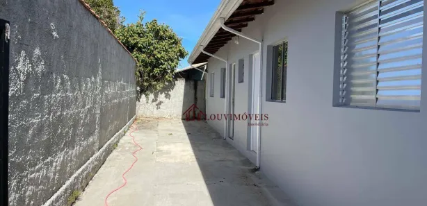 Casa com 2 Quartos para alugar, 55m² no Vila Pasti, Louveira