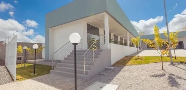 Loja / Salão / Ponto Comercial com 1 Quarto à venda, 18m² no Três Irmãs, Campina Grande