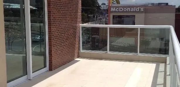 Conjunto Comercial / Sala para venda ou aluguel, 81m² no Centro, Vinhedo
