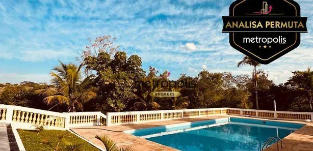 Fazenda / Sítio / Chácara com 6 Quartos à venda, 1000m² no , Laranjal Paulista