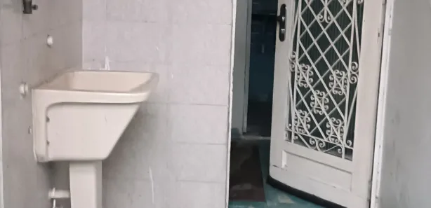 Casa com 2 Quartos para alugar, 90m² no Centro, São João de Meriti