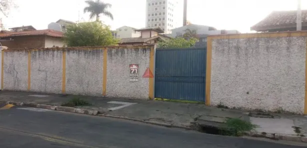Casa com 3 Quartos à venda, 270m² no Centro, Pindamonhangaba