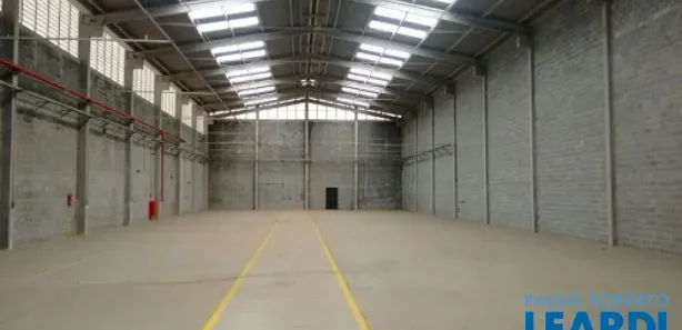 Galpão / Depósito / Armazém para alugar, 1537m² no Parque Maringá, Arujá