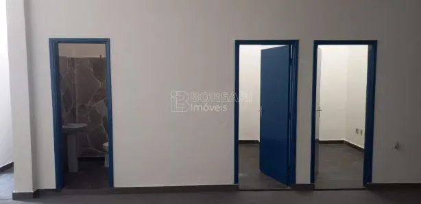 Loja / Salão / Ponto Comercial para alugar, 183m² no Centro, Araraquara