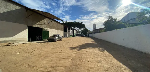Galpão / Depósito / Armazém à venda, 1900m² no Parque Turf Club, Campos dos Goytacazes