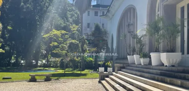 Apartamento com 1 Quarto para alugar, 25m² no Quitandinha, Petrópolis