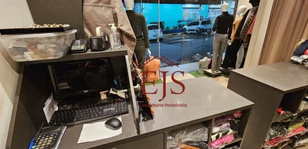 Loja / Salão / Ponto Comercial à venda, 12m² no Centro, Atibaia