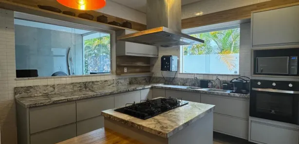 Casa de Condomínio com 4 Quartos para venda ou aluguel, 400m² no Busca Vida (Abrantes), Camaçari