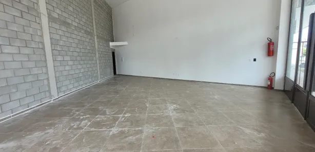 Loja / Salão / Ponto Comercial com 1 Quarto para alugar, 60m² no Lauritzen, Campina Grande