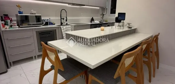 Apartamento com 2 Quartos para alugar, 72m² no Tabuleiro, Camboriú
