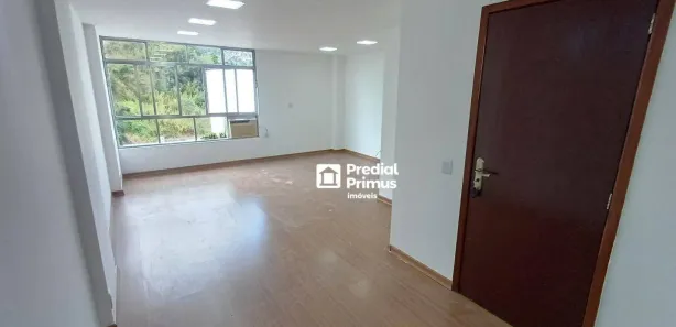 Conjunto Comercial / Sala para alugar, 52m² no Centro, Nova Friburgo