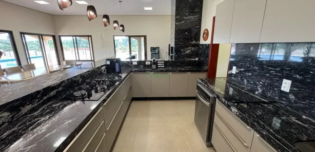 Fazenda / Sítio / Chácara com 3 Quartos à venda, 225m² no Recanto dos Pinheiros, Cambé