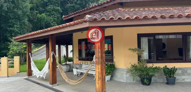 Fazenda / Sítio / Chácara com 3 Quartos para venda ou aluguel, 4700m² no Chácaras Condomínio Recanto Pássaros II, Jacareí