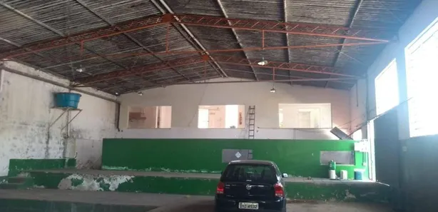 Galpão / Depósito / Armazém à venda, 1350m² no Bortolan, Poços de Caldas