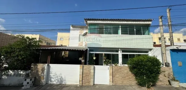 Casa de Condomínio com 3 Quartos à venda, 200m² no Universitário, Caruaru