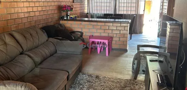 Casa com 3 Quartos à venda, 120m² no Niterói, Canoas