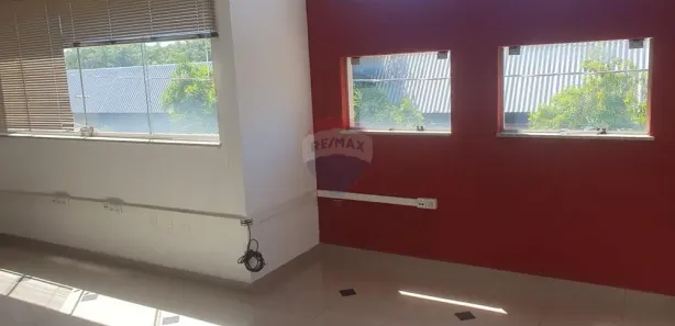 Conjunto Comercial / Sala para alugar, 44m² no Centro, Vinhedo