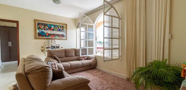 Casa com 4 Quartos à venda, 300m² no Taguatinga Sul, Brasília