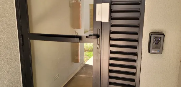 Apartamento com 3 Quartos para alugar, 60m² no Centro, Cambé