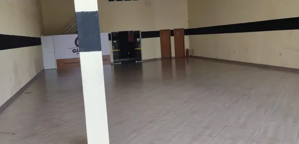 Loja / Salão / Ponto Comercial à venda, 400m² no Independência, Taubaté