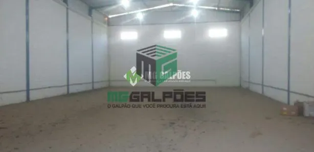 Galpão / Depósito / Armazém à venda, 360m² no Belo Vale, Santa Luzia