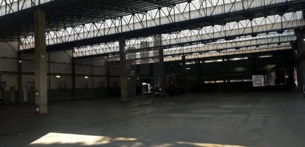 Galpão / Depósito / Armazém para alugar, 4034m² no Jardim Alvorada, Jandira