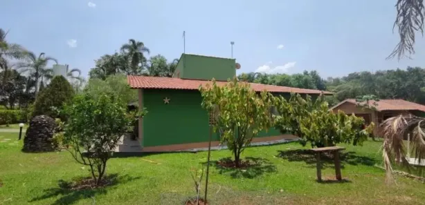 Casa de Condomínio com 3 Quartos à venda, 2000m² no , Hidrolândia