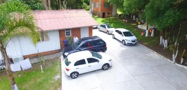 Fazenda / Sítio / Chácara com 6 Quartos à venda, 240m² no Parque das Nascentes, Pinhais