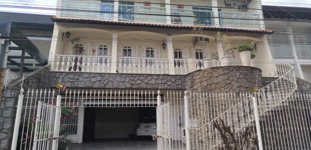 Sobrado com 5 Quartos à venda, 416m² no Jardim Amália, Volta Redonda