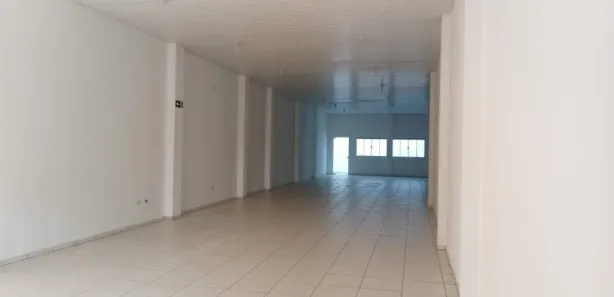 Loja / Salão / Ponto Comercial para alugar, 240m² no Vila Nova, Arapongas