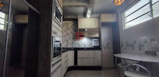 Sobrado com 3 Quartos à venda, 112m² no Vila Bancária, Campo Largo