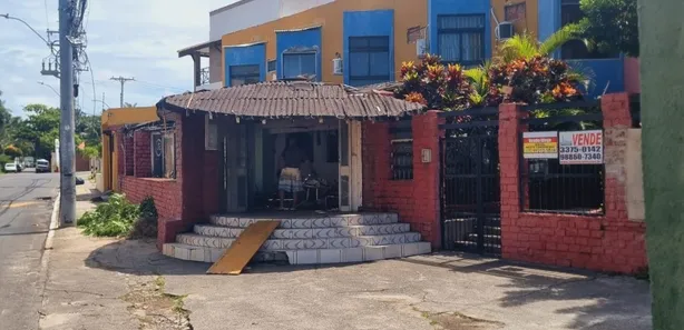 Loja / Salão / Ponto Comercial à venda, 320m² no Itapuã, Salvador