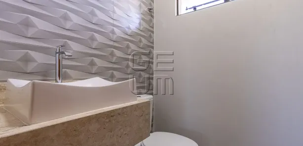 Sobrado com 3 Quartos à venda, 261m² no , Sertanópolis