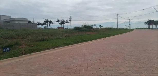 Terreno / Lote / Condomínio à venda, 681m² no Paranoá, Brasília