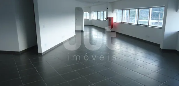 Loja / Salão / Ponto Comercial para alugar, 331m² no Distrito Industrial Alfredo Relo, Itatiba