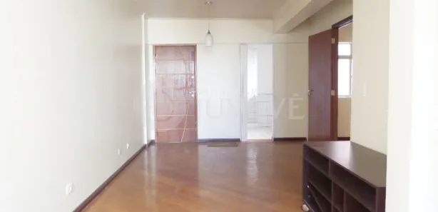 Apartamento com 2 Quartos para alugar, 53m² no Cristo Rei, Curitiba