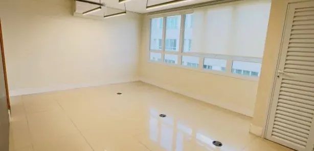 Conjunto Comercial / Sala à venda, 44m² no Vila Santista, Atibaia
