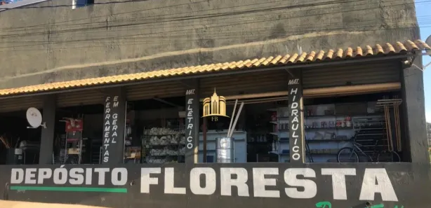 Loja / Salão / Ponto Comercial à venda, 1700m² no Floresta Encantada, Esmeraldas