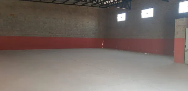 Galpão / Depósito / Armazém à venda, 230m² no Parque Roosevelt, Bauru