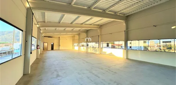 Conjunto Comercial / Sala para alugar, 300m² no Chico de Paulo, Jaraguá do Sul