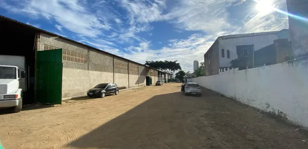 Galpão / Depósito / Armazém à venda, 1900m² no Parque Turf Club, Campos dos Goytacazes