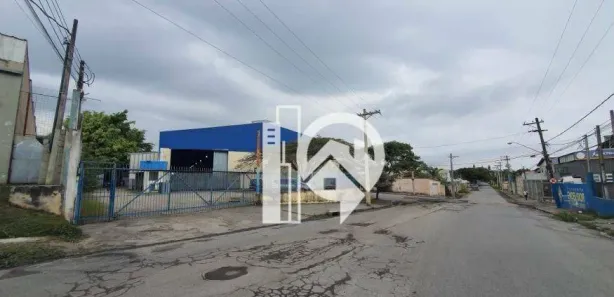 Galpão / Depósito / Armazém à venda, 2100m² no Jardim Eloyna, Pindamonhangaba