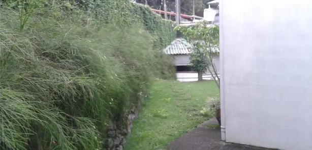 Prédio Inteiro para venda ou aluguel, 550m² no Jardim Lambreta, Cotia